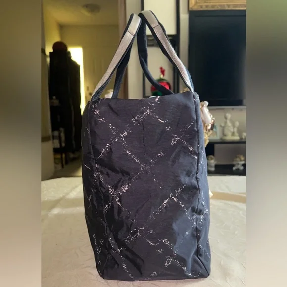 Chanel Travel Line Tote Bag - Picture 4 of 16